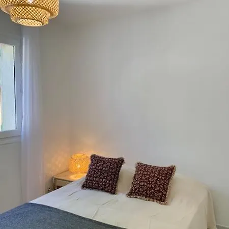 Rdc De Maison Totalement Independant Avec Terrasse,jardin Apartment Bandol